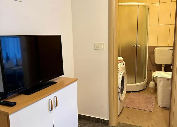 Domgjoni * Crikvenica