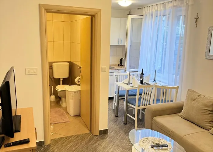 Domgjoni * Crikvenica